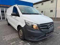 Weiß Gebraucht 2018 Mercedes Vito Van / Kleinbus | 9.900 €