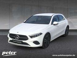 Weiß Gebraucht 2023 Mercedes A220 Progressive Limousine | 31.470 € (Guter Preis)