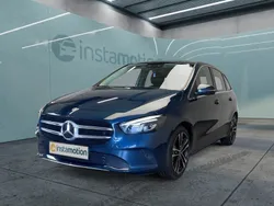 Blau Gebraucht 2020 Mercedes B220 Progressive Van / Kleinbus | 26.950 € (Etwas zu teuer)