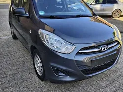 Grau Gebraucht 2011 Hyundai i10 Style Kleinwagen | 2.850 € (Fairer Preis)