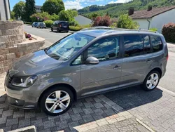 Grau Gebraucht 2013 VW Touran Life Van / Kleinbus | 9.000 € (Teuer)