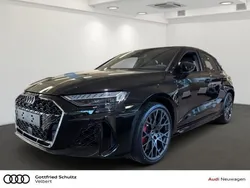 Schwarz Neu 2025 Audi RS3 Sportback Advanced Kleinwagen | 74.222 €