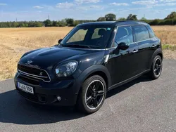 Schwarz Gebraucht 2015 Mini Cooper S Countryman SUV | 17.900 €