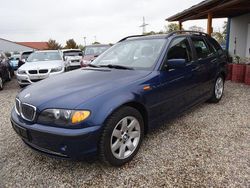 Blau Gebraucht 2003 BMW 318 Kombi | 2.000 € (Superpreis)