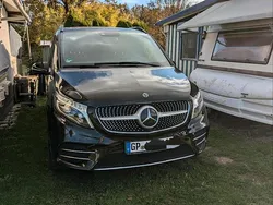 Schwarz Gebraucht 2021 Mercedes E300 AMG line Van / Kleinbus | 54.500 €