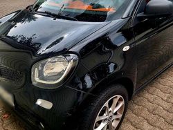 Schwarz Gebraucht 2016 Smart ForTwo Coupé Kleinwagen | 6.400 €