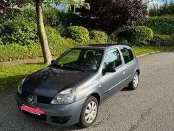 Blau Gebraucht 2006 Renault Clio II Campus Limousine | 1.900 € (Fairer Preis)