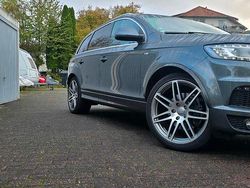 Grau Gebraucht 2009 Audi Q7 SUV | 32.950 €