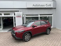 Rot Gebraucht 2024 Toyota Corolla Cross Team SUV | 41.990 €