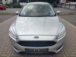 Silber Gebraucht 2017 Ford Focus Cool & Connect Kombi | 5.990 € (Guter Preis)
