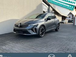 Grau Gebraucht 2024 Renault Clio V Techno Limousine | 15.989 € (Guter Preis)