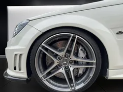 Weiss Gebraucht 2010 Mercedes C63 AMG AMG Limousine | 37.999 €