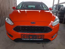 Rot Gebraucht 2015 Ford Focus Business Edition Limousine | 4.699 € (Fairer Preis)