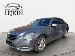 Grau Gebraucht 2010 Mercedes E250 Limousine | 10.490 € (Guter Preis)