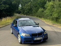 Blau Gebraucht 2006 BMW 325 Shadowline Limousine | 6.500 €