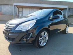 Black metallic Gebraucht 2012 Opel Corsa Kleinwagen | 2.500 € (Guter Preis)