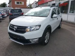 Weiß Gebraucht 2015 Dacia Sandero Stepway Ambiance Kleinwagen | 5.750 € (Fairer Preis)