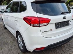 Weiß Gebraucht 2015 Kia Carens DREAM-TEAM Edition Van / Kleinbus | 9.900 € (Fairer Preis)