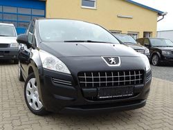 Schwarz Gebraucht 2009 Peugeot 3008 Tendance Van / Kleinbus | 2.600 € (Fairer Preis)