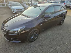 Onyx schwarz (metallic) Gebraucht 2021 Opel Astra Design Edition Kombi | 14.790 € (Fairer Preis)