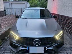 Grau Gebraucht 2020 Mercedes A45 AMG AMG Limousine | 34.900 € (Etwas zu teuer)