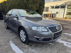 Grau Gebraucht 2005 VW Passat Highline Limousine | 5.480 € (Fairer Preis)