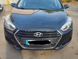 Schwarz Gebraucht 2015 Hyundai i40 Premium Kombi | 12.000 € (Guter Preis)