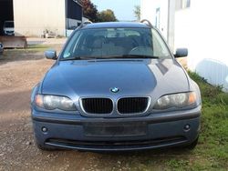 Grau Gebraucht 2003 BMW 320 Kombi | 850 € (Superpreis)