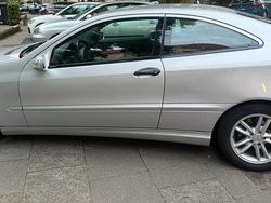 Silber Gebraucht 2001 Mercedes C200 Coupé | 1.600 €