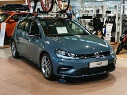 Grau metallic Gebraucht 2019 VW Golf VII IQ Drive Limousine | 27.985 €