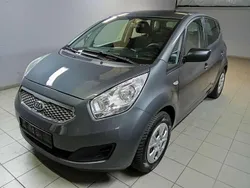 Grau Gebraucht 2010 Kia Venga Attract Kleinwagen | 3.900 € (Fairer Preis)