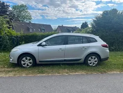 Grau Gebraucht 2010 Renault Mégane GrandTour Expression Kombi | 2.800 € (Guter Preis)