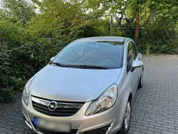 Grau Gebraucht 2010 Opel Corsa Kleinwagen | 2.400 € (Guter Preis)