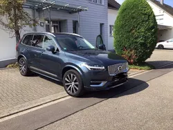 Blau Gebraucht 2023 Volvo XC90 Plus SUV | 54.900 € (Guter Preis)