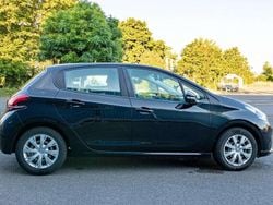 Schwarz Gebraucht 2019 Peugeot 208 Kleinwagen | 6.999 € (Superpreis)