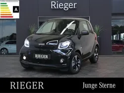 Schwarz Gebraucht 2024 Smart ForTwo Electric Drive Exclusive Kleinwagen | 14.979 € (Guter Preis)
