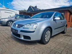 Silber Gebraucht 2005 VW Golf V Trendline Limousine | 3.300 € (Teuer)