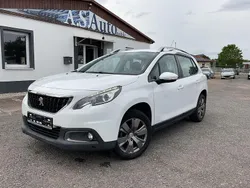 Weiß Gebraucht 2017 Peugeot 2008 S SUV | 7.999 € (Fairer Preis)