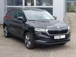 Black magic perleffekt Gebraucht 2022 Skoda Karoq Style SUV | 26.870 € (Guter Preis)