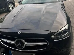 Schwarz Gebraucht 2021 Mercedes 220 Kombi | 34.000 €