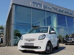 Kristallweiß / crystal white Gebraucht 2017 Smart ForTwo Cabrio Brabus Cabrio | 26.800 € (Teuer)