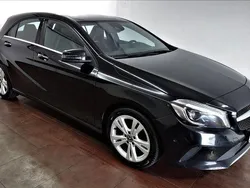 Schwarz Gebraucht 2018 Mercedes A200 Urban Limousine | 15.900 € (Etwas zu teuer)