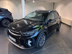 Aurora schwarz metallic Gebraucht 2025 Kia Stonic Spirit SUV | 26.900 € (Etwas zu teuer)