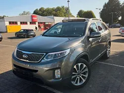 Grau Gebraucht 2015 Kia Sorento Platinum Edition SUV | 11.999 € (Superpreis)