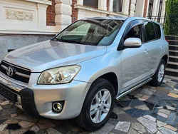 Silber Gebraucht 2010 Toyota RAV4 Executive SUV | 5.200 € (Superpreis)