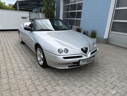 Silber Gebraucht 2001 Alfa Romeo Spider Cabrio | 9.999 €