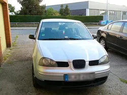 Silber Gebraucht 2002 Seat Arosa Kleinwagen | 900 € (Fairer Preis)