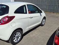 Weiß Gebraucht 2015 Ford Ka Kleinwagen | 4.200 € (Etwas zu teuer)