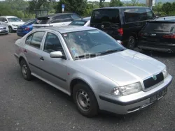 Silber Gebraucht 1997 Skoda Octavia Limousine | 555 € (Superpreis)