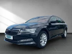 Schwarzmagic perleffekt (metallic) Gebraucht 2022 Skoda Superb Style Kombi | 27.490 € (Fairer Preis)